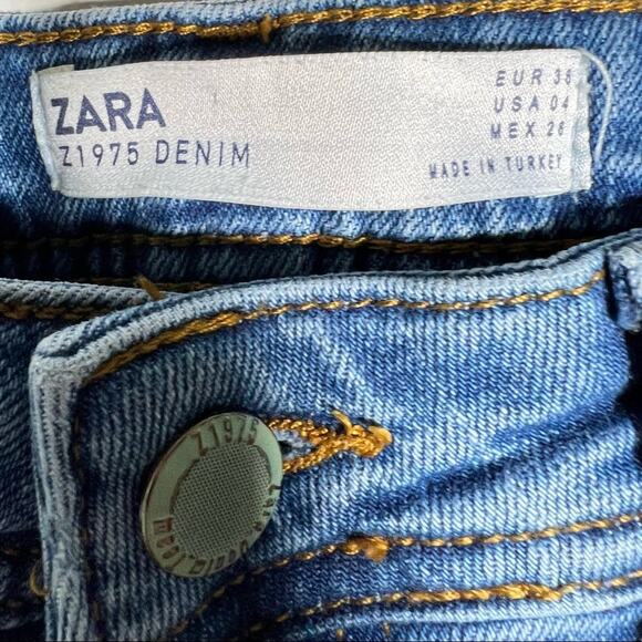 Zara medium wash distressed skinny jeans with silver side stripe size 4 B170 - Picture 4 of 7